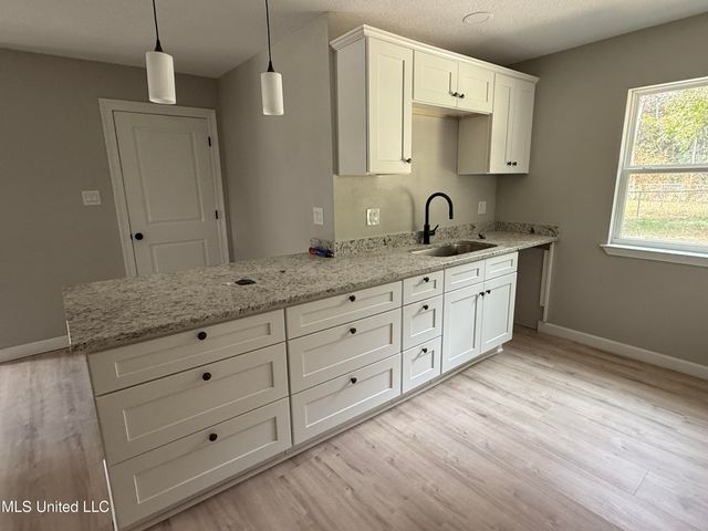 1400 Riverside Drive, Gautier, MS 39553