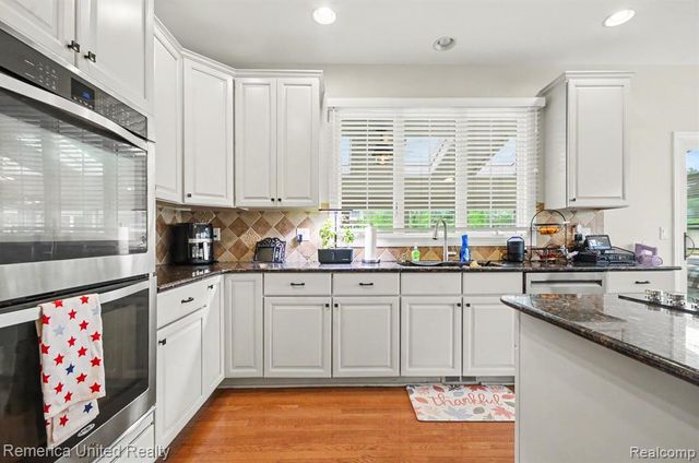26455 Glenwood Drive, Novi, MI 48374
