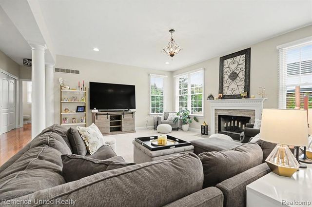 26455 Glenwood Drive, Novi, MI 48374