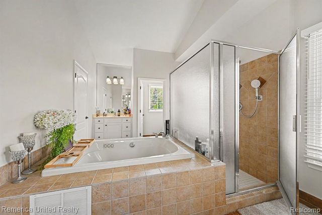 26455 Glenwood Drive, Novi, MI 48374