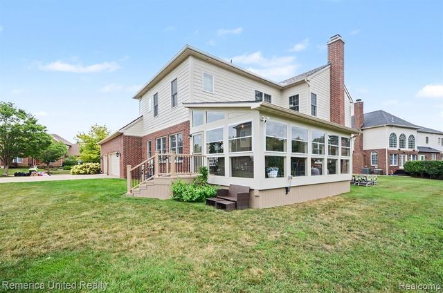26455 Glenwood Drive, Novi, MI 48374
