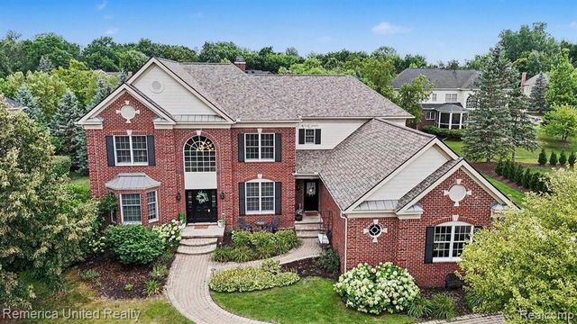 26455 Glenwood Drive, Novi, MI 48374