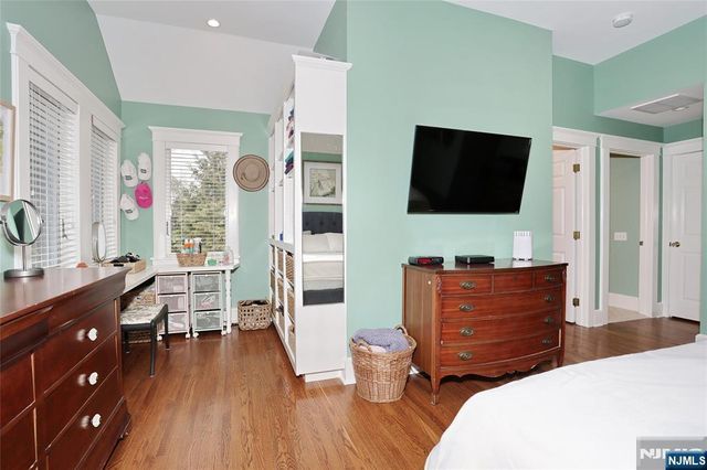 340 Fairway Road, Ridgewood, NJ 07450