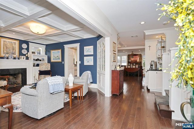 340 Fairway Road, Ridgewood, NJ 07450