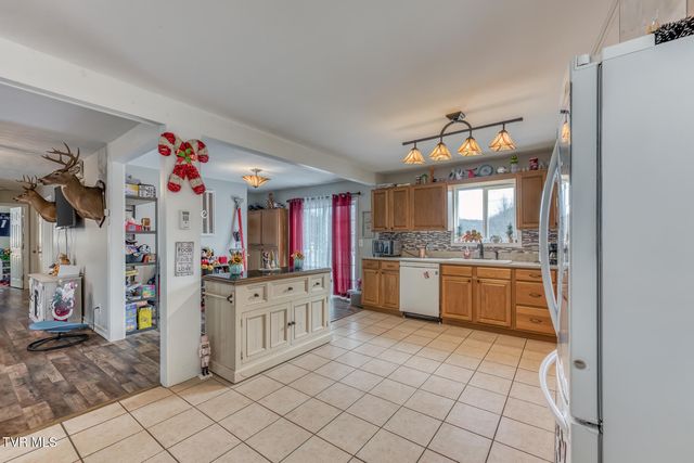 131 Grubb Lane, Bristol, TN 37620