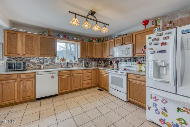 131 Grubb Lane, Bristol, TN 37620
