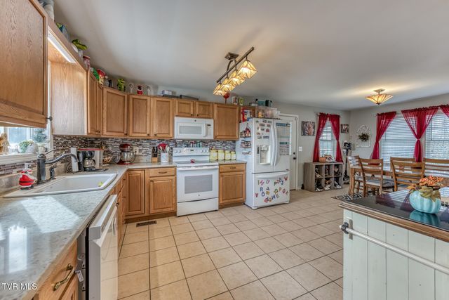 131 Grubb Lane, Bristol, TN 37620