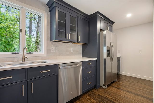 53 Highland St, Walpole, MA 02081
