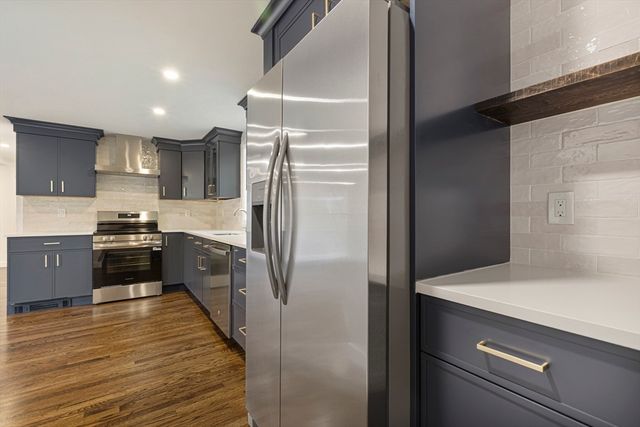 53 Highland St, Walpole, MA 02081