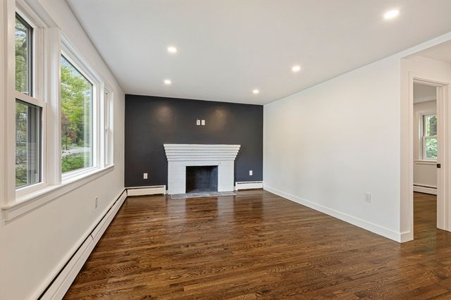 53 Highland St, Walpole, MA 02081