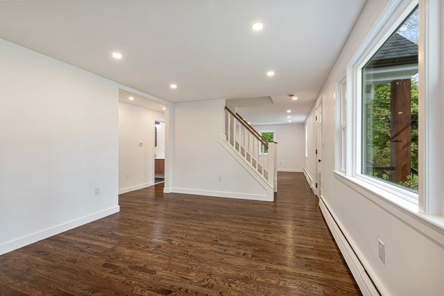 53 Highland St, Walpole, MA 02081