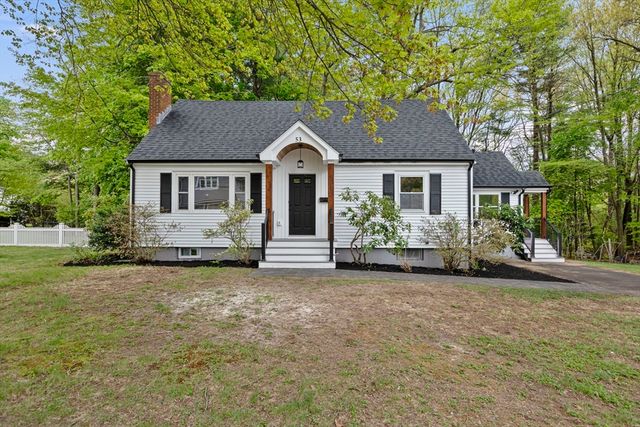 53 Highland St, Walpole, MA 02081