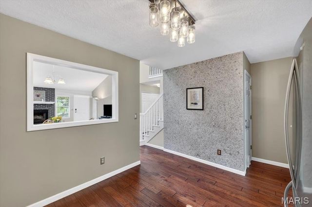 2401 Balaji Court, Ballwin, MO 63011