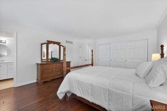 2401 Balaji Court, Ballwin, MO 63011
