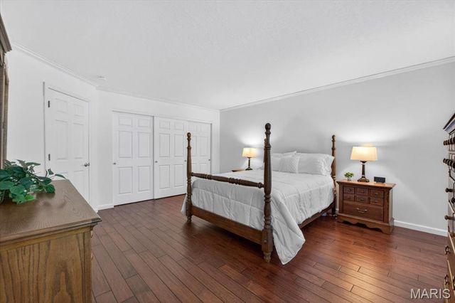 2401 Balaji Court, Ballwin, MO 63011