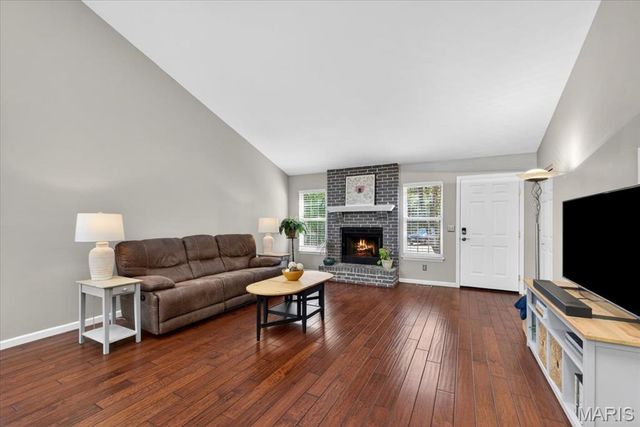 2401 Balaji Court, Ballwin, MO 63011