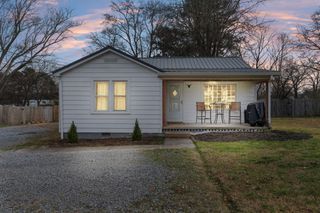 910 NW Georgetown Road NW, Cleveland, TN 37311