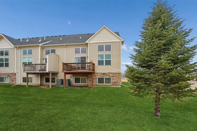 2701 SE 35th Street, Grimes, IA 50111