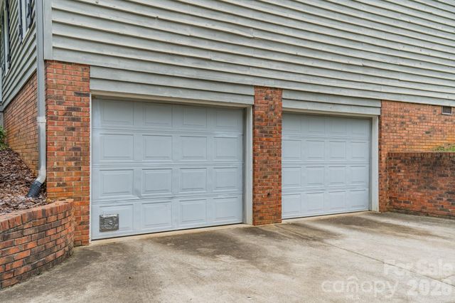 7400 Sample Road, Huntersville, NC 28078