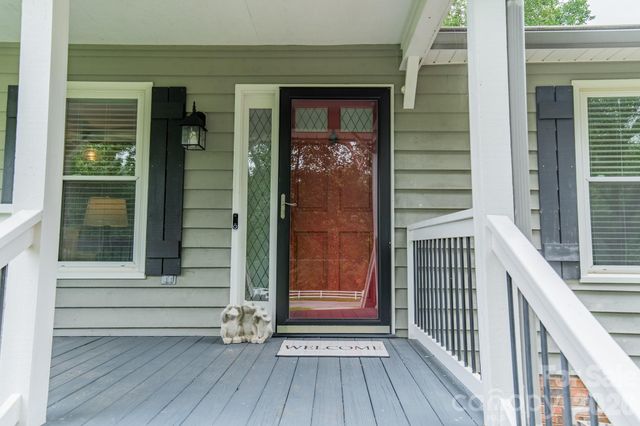 7400 Sample Road, Huntersville, NC 28078