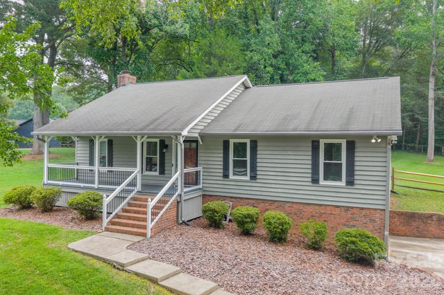 7400 Sample Road, Huntersville, NC 28078