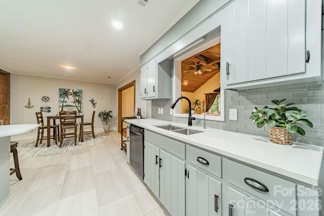 7400 Sample Road, Huntersville, NC 28078
