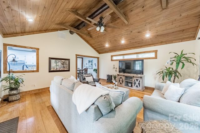 7400 Sample Road, Huntersville, NC 28078