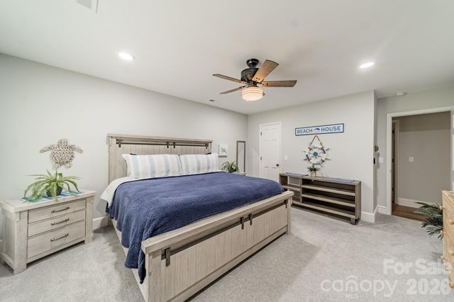 7400 Sample Road, Huntersville, NC 28078