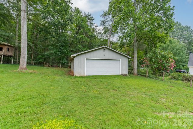 7400 Sample Road, Huntersville, NC 28078