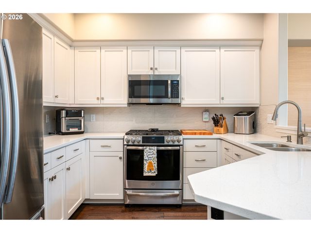 10059 Se BRISTOL Loop, Happy Valley, OR 97086