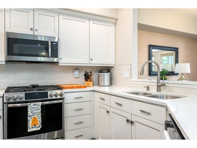 10059 Se BRISTOL Loop, Happy Valley, OR 97086