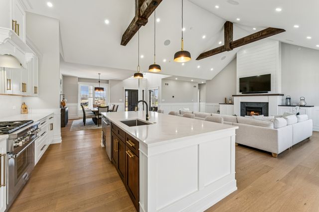 10505 Henning Drive, Huntley, IL 60142
