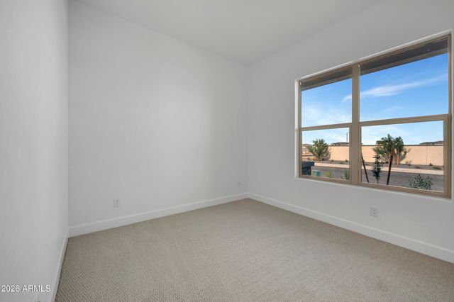 2409 E AMFISSA Drive, San Tan Valley, AZ 85140