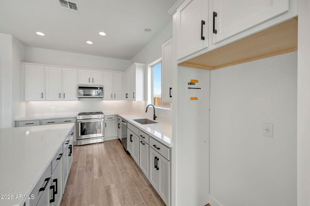 2409 E AMFISSA Drive, San Tan Valley, AZ 85140