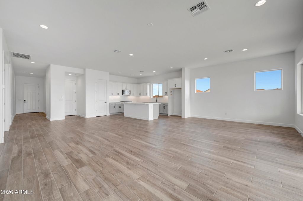 2409 E AMFISSA Drive, San Tan Valley, AZ 85140 — photo 4