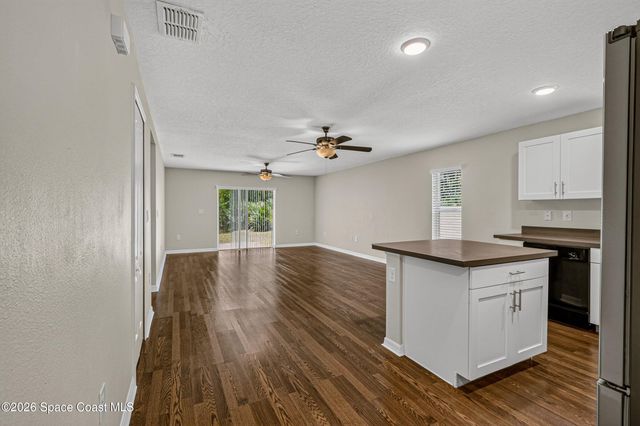 730 Scott Avenue SW, Palm Bay, FL 32908