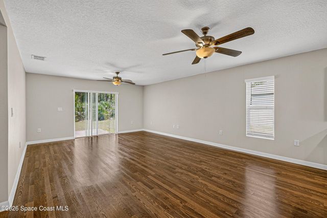 730 Scott Avenue SW, Palm Bay, FL 32908