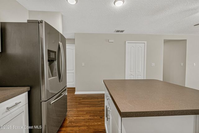 730 Scott Avenue SW, Palm Bay, FL 32908