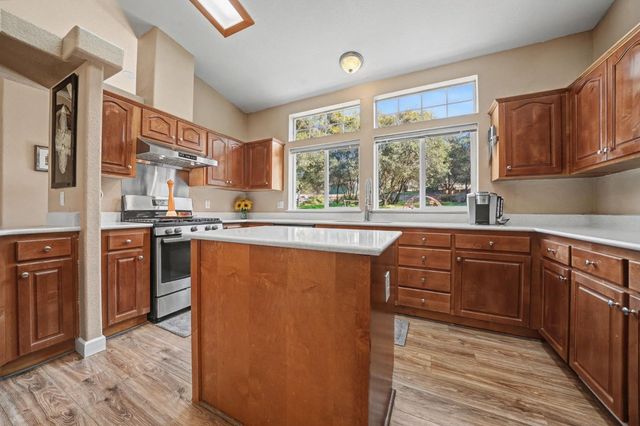 4381 Lombardi Dr, Mokelumne Hill, CA 95245