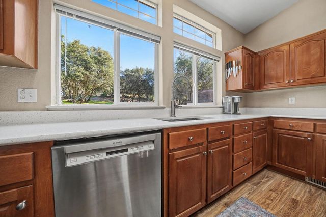 4381 Lombardi Dr, Mokelumne Hill, CA 95245