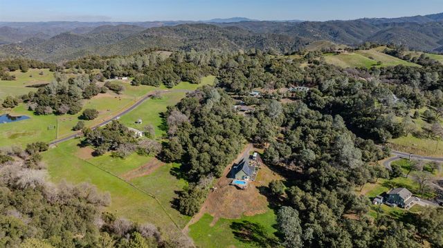 4381 Lombardi Dr, Mokelumne Hill, CA 95245