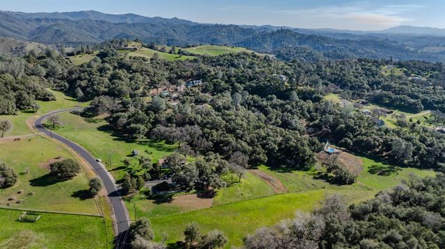 4381 Lombardi Dr, Mokelumne Hill, CA 95245