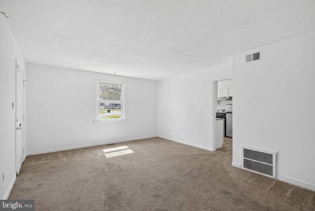 2801 KIRTLAND AVE, District Heights, MD 20747