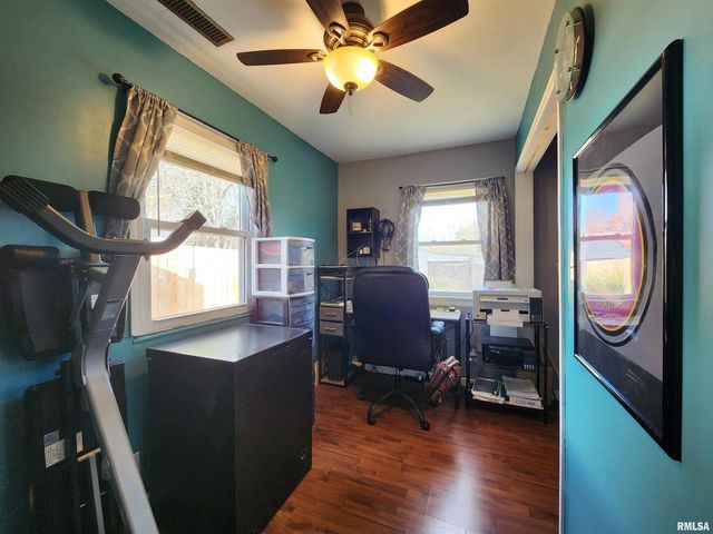 201 LINDSEY Avenue, Metropolis, IL 62960