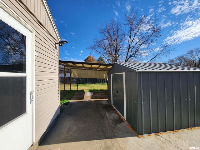 201 LINDSEY Avenue, Metropolis, IL 62960