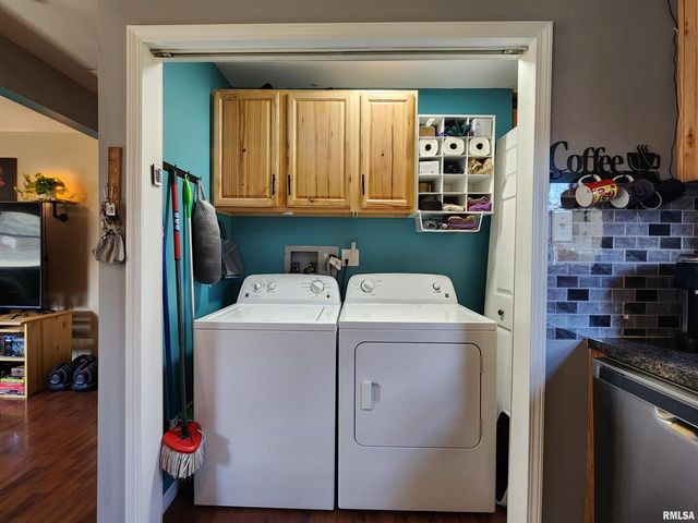 201 LINDSEY Avenue, Metropolis, IL 62960