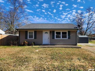 201 LINDSEY Avenue, Metropolis, IL 62960