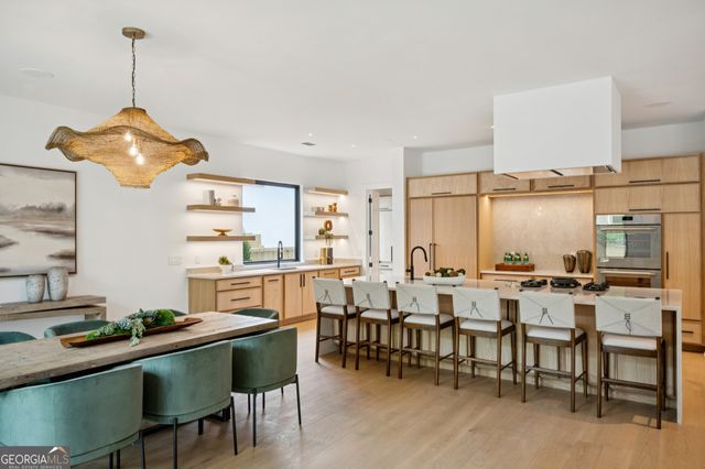 1253 Mayfair Drive NE, Brookhaven, GA 30324