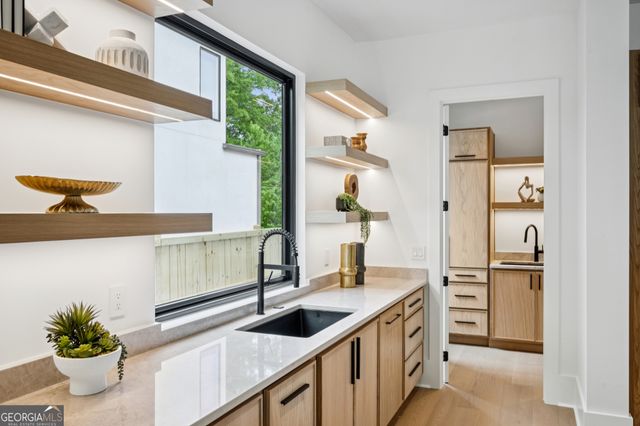 1253 Mayfair Drive NE, Brookhaven, GA 30324