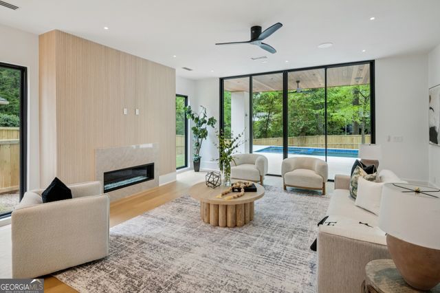 1253 Mayfair Drive NE, Brookhaven, GA 30324